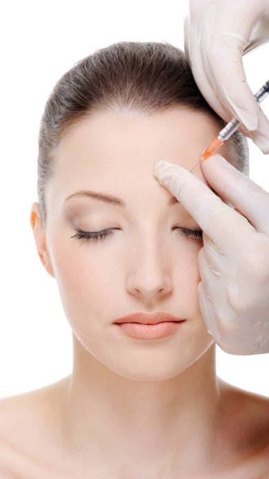 giving-injection-eyebrow-female-face-white-space-scaled